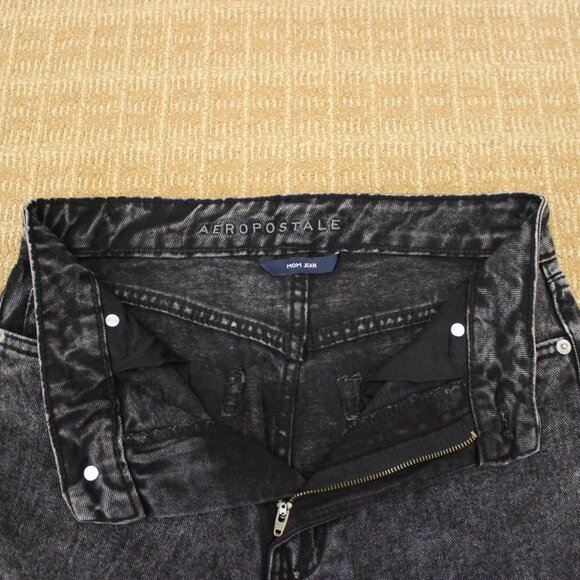 Aeropostale Black Distressed Mom Jeans, Very Good Condition - Picture 5 of 8
